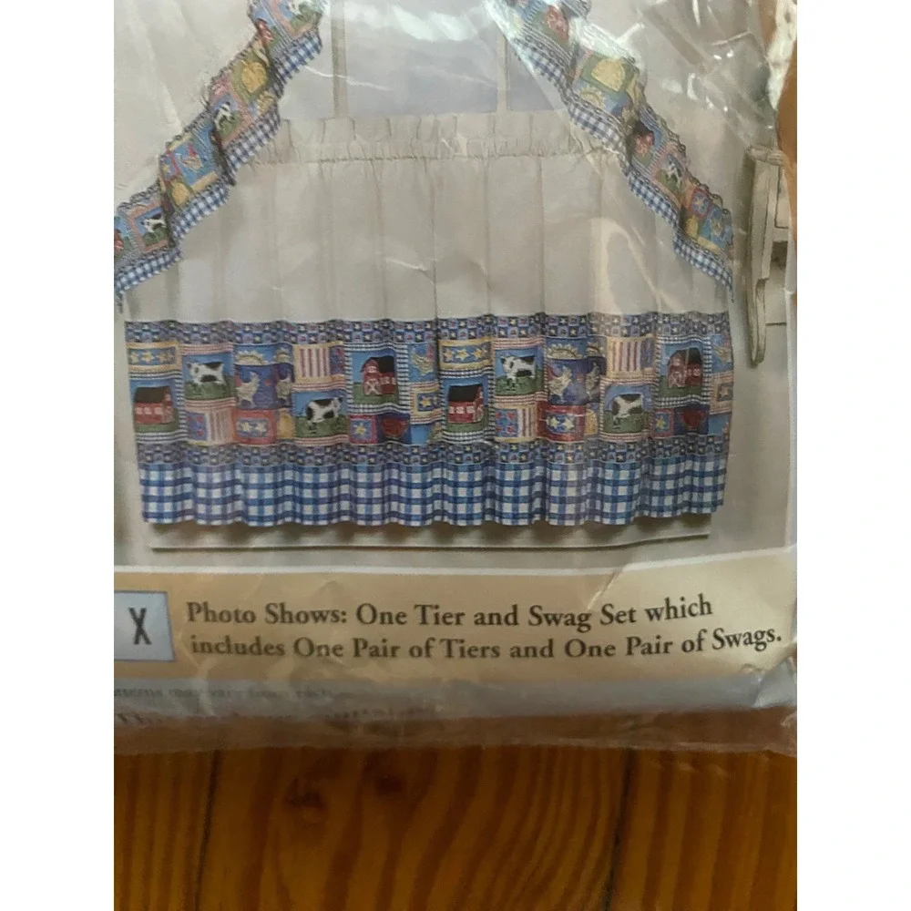 VTG 80's CWF Floral Tier and Swag Curtain Set Purple 60x36 Kitchen Deadstock new
